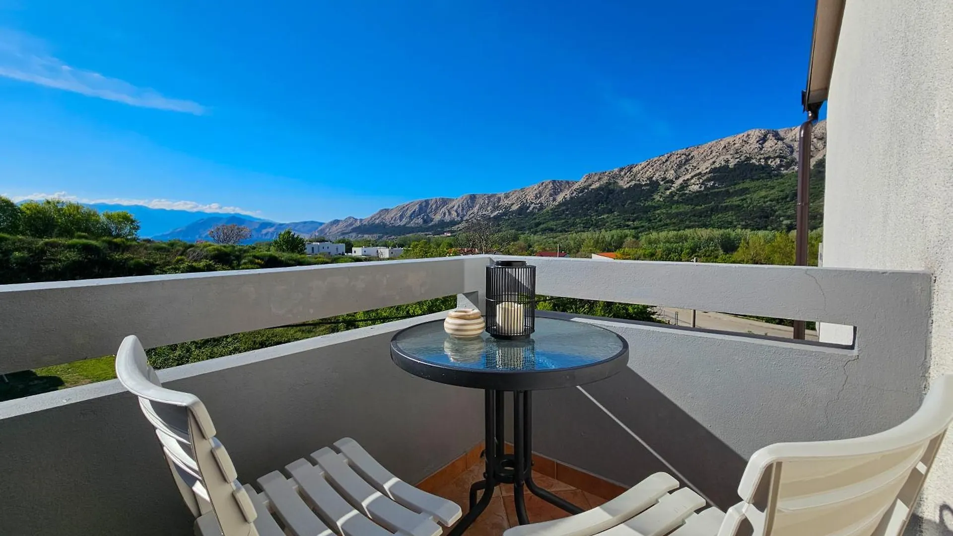 Apartments Mira 2 Baška Croácia
