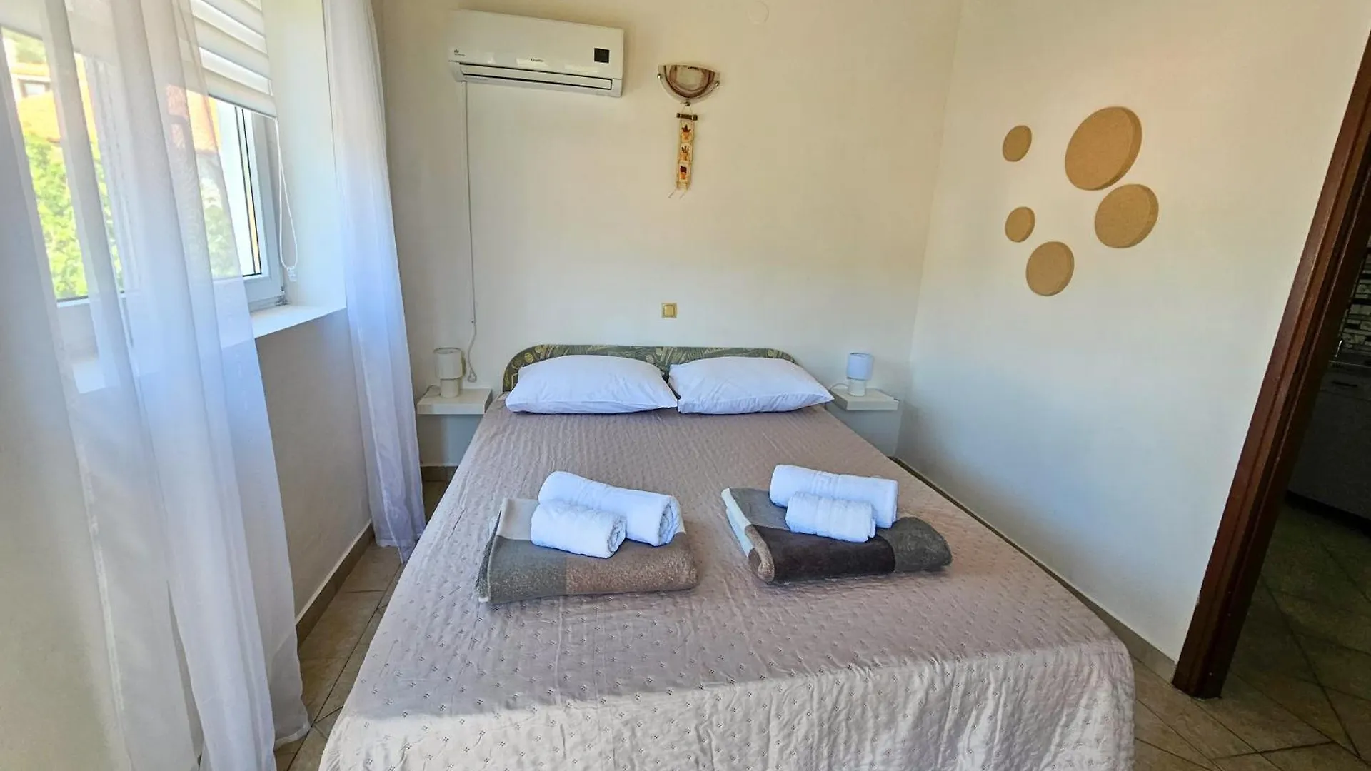 Apartments Mira 2 Baška Croácia