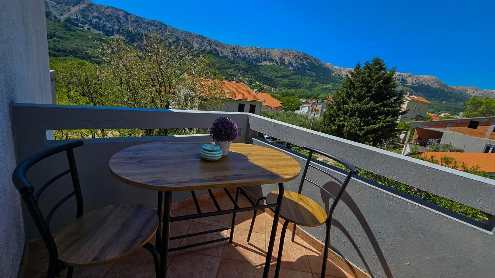 Apartments Mira 2 Baška
